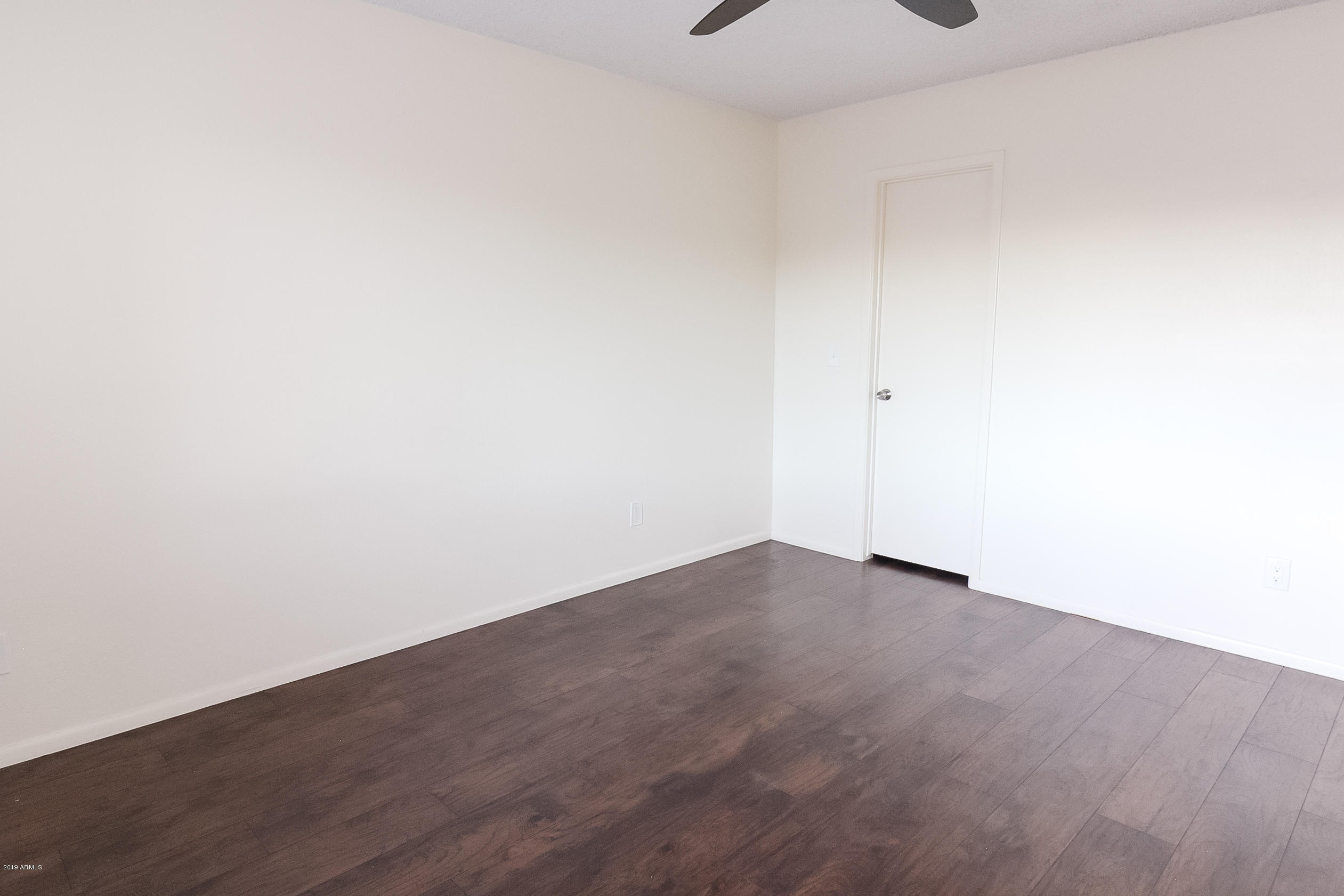 119 West Wagoner Road Phoenix, AZ 85023 - Photo 15 of 25 _MG_0016