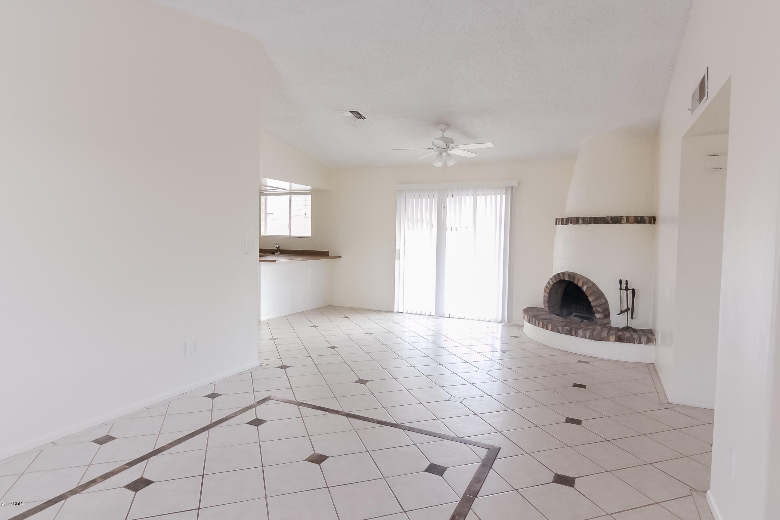 119 West Wagoner Road Phoenix, AZ 85023 - Photo 7 of 25 _MG_0007