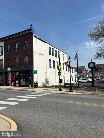 $1,695 | 320 Main Street, Unit 10A, Royersford, PA 19468