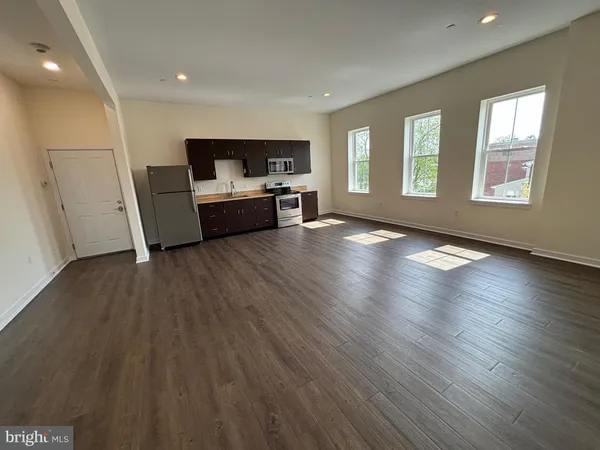 $1,695 | 320 Main Street, Unit 10A, Royersford, PA 19468