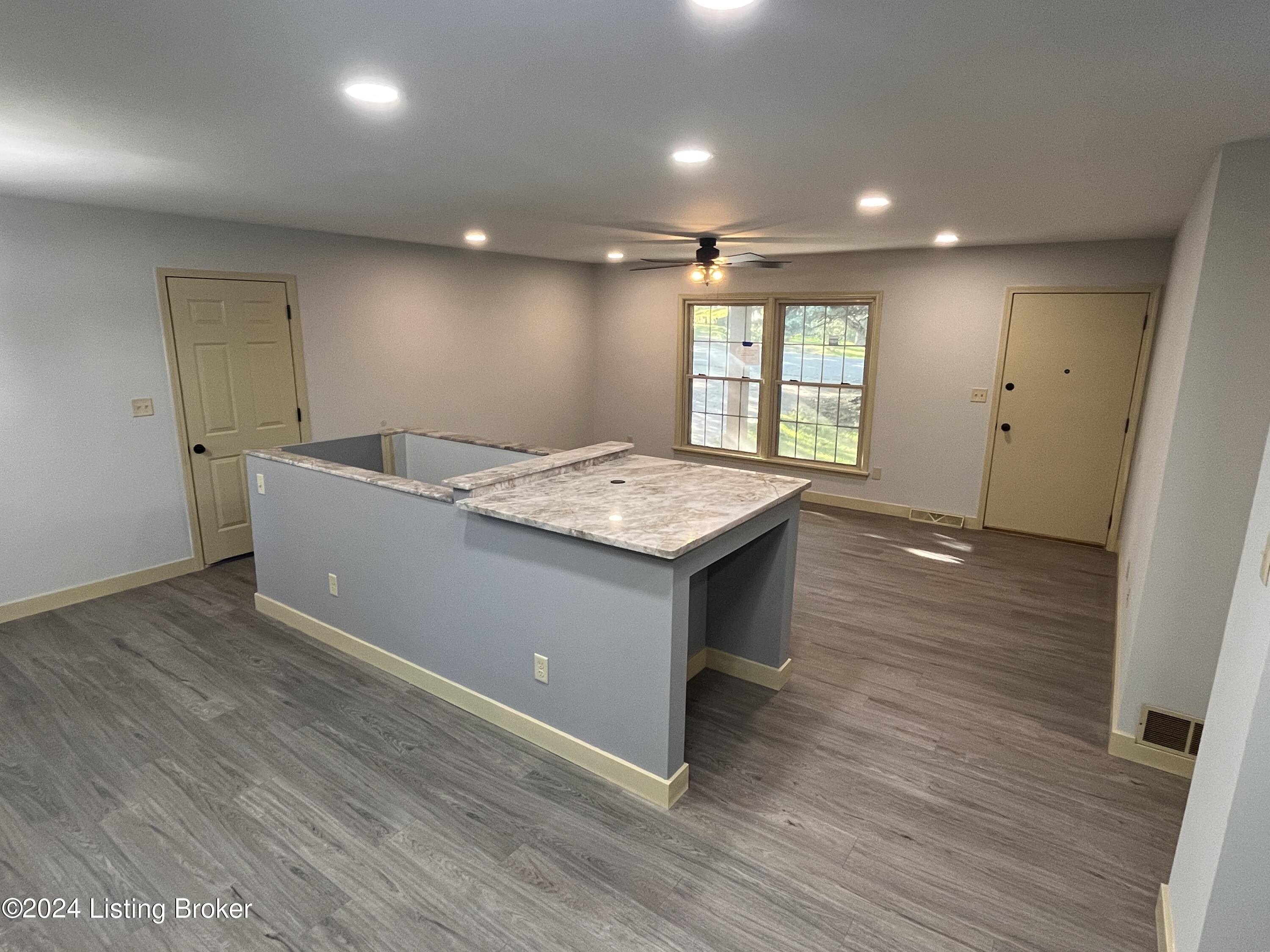 296 Oak Ridge Drive Radcliff, KY 40160 - Photo 10 of 27 Living room 2