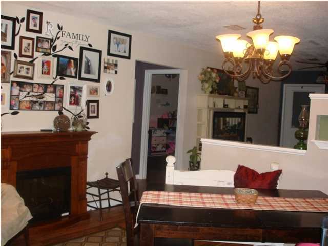 1237 East Chestnut Avenue Crestview, FL 32539 - Photo 13 of 17 Dining room