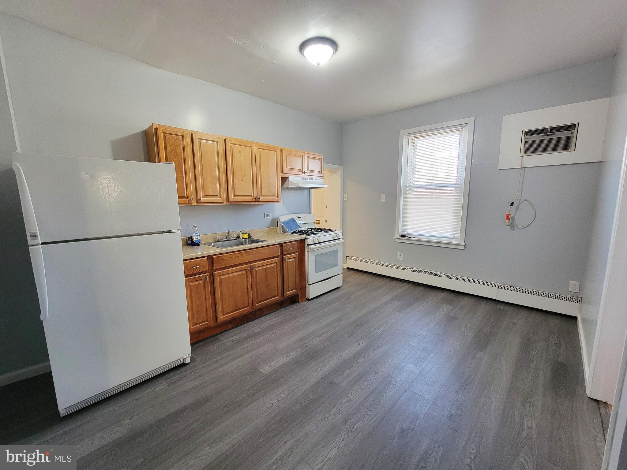 3168 Reach Street Philadelphia, PA 19134 - Photo 2 of 15