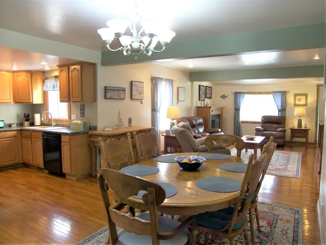 $499,900 | 19449 Highway 12, New Buffalo, MI 49117