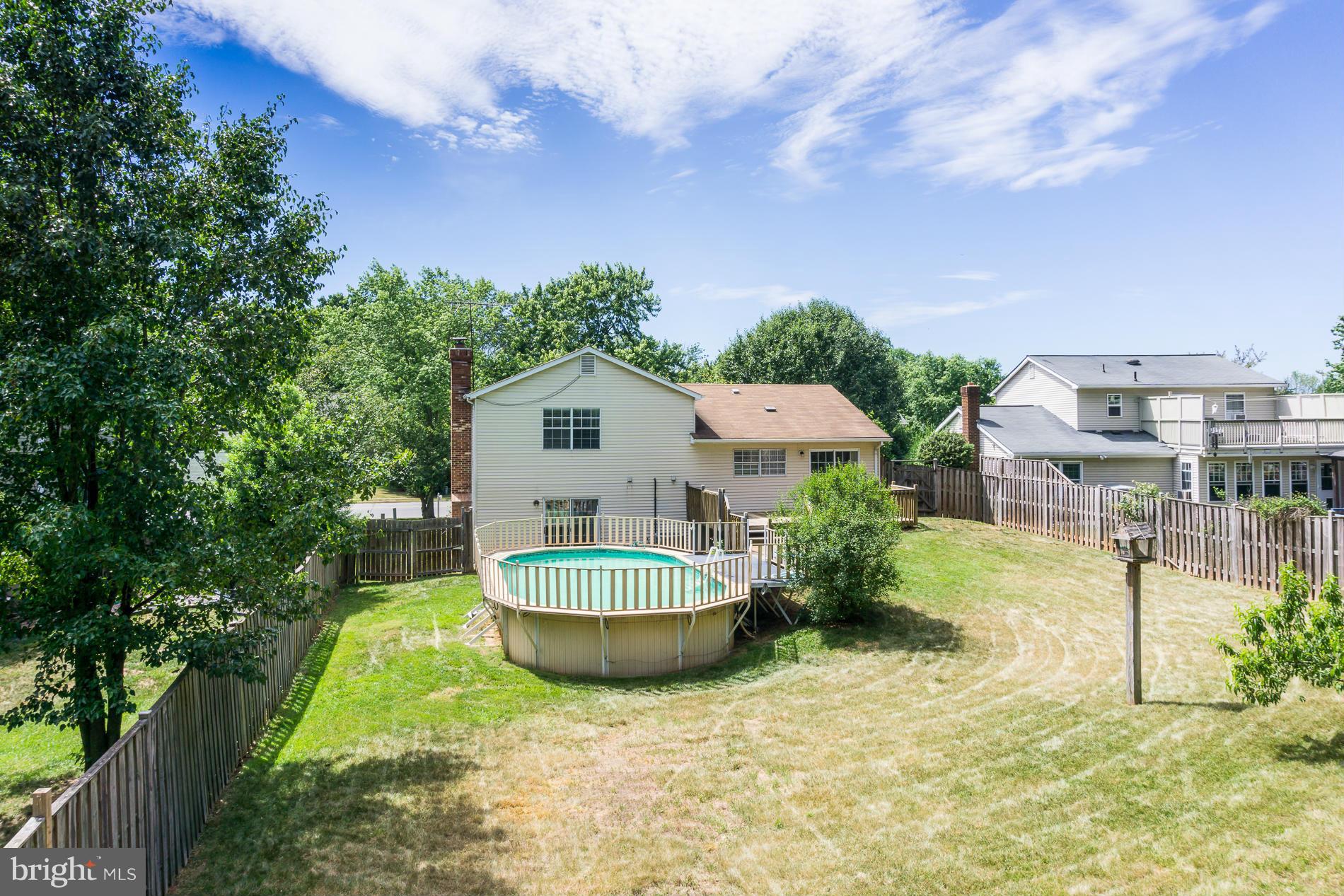 8927 Rolling Road Manassas, VA 20110 - Photo 13 of 17 Exterior (Rear)