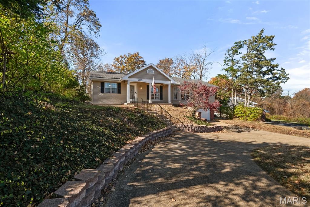 8947 New Sappington Road St. Louis, MO 63126 - Photo 2 of 39 Gallery Image 2