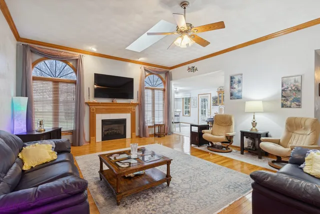 $529,900 | 638 Merrion Road, Roscoe, IL 61073