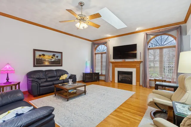 $529,900 | 638 Merrion Road, Roscoe, IL 61073