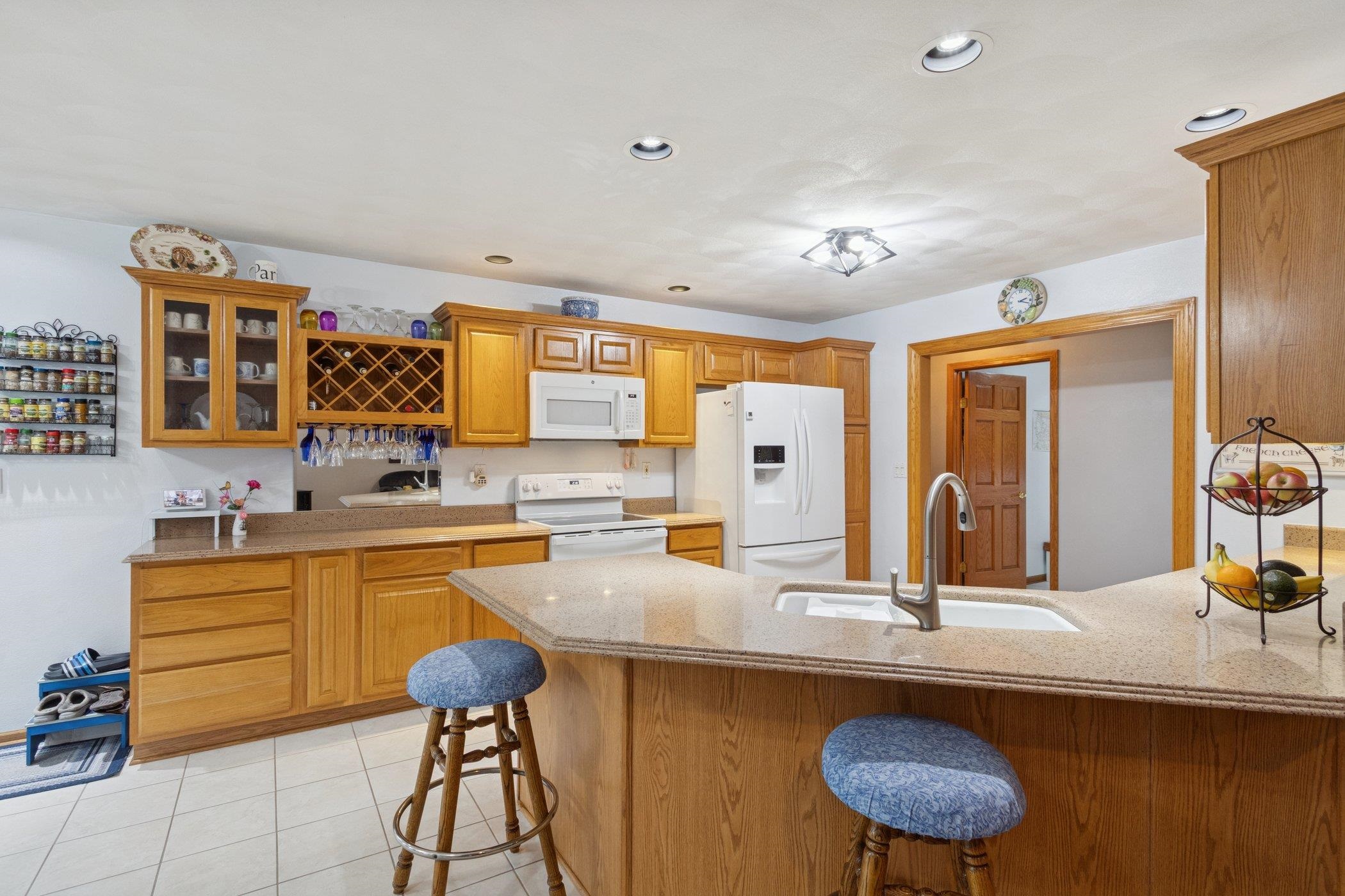 638 Merrion Road Roscoe, IL 61073 - Photo 19 of 64