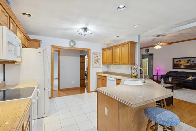 $529,900 | 638 Merrion Road, Roscoe, IL 61073