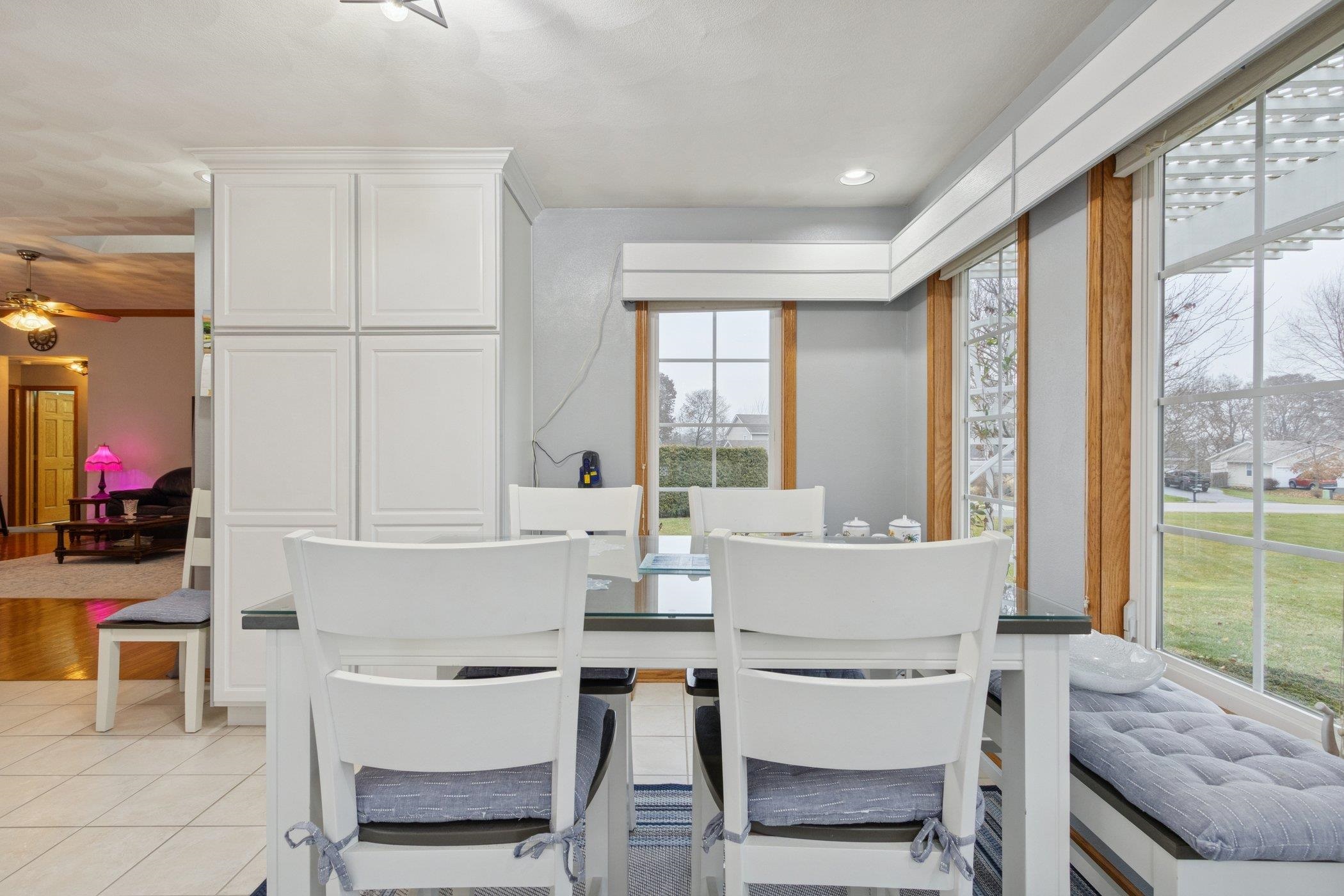 638 Merrion Road Roscoe, IL 61073 - Photo 23 of 64