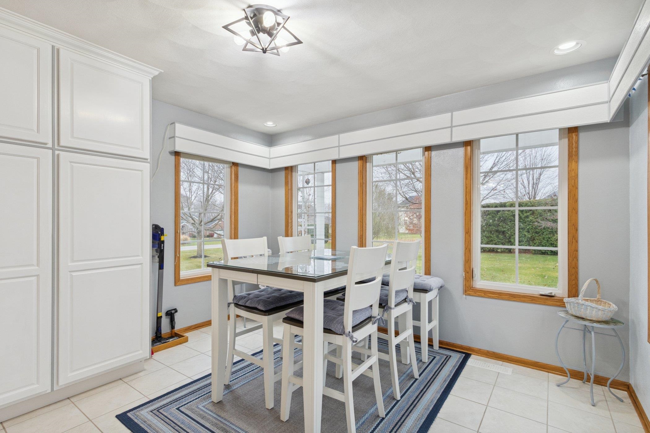 638 Merrion Road Roscoe, IL 61073 - Photo 25 of 64