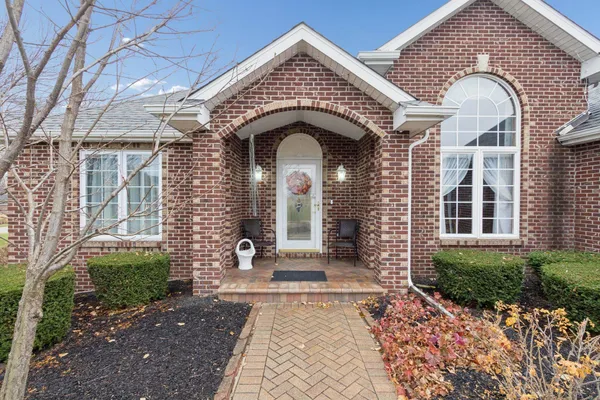 $529,900 | 638 Merrion Road, Roscoe, IL 61073