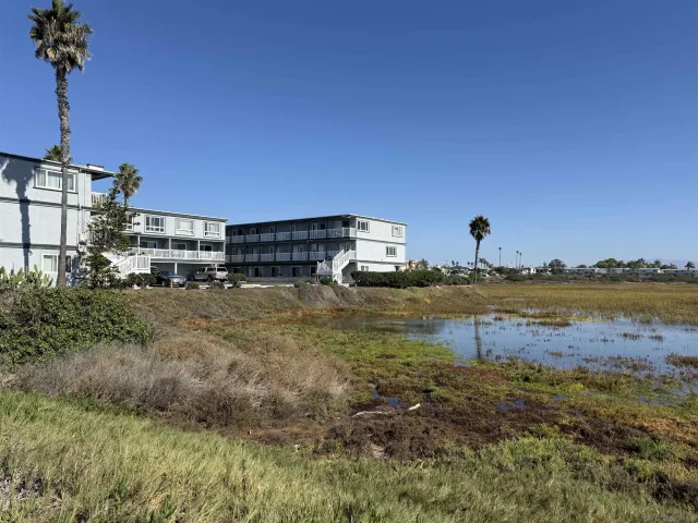 $645,000 | 1111 Seacoast Drive, Unit 2, Imperial Beach, CA 91932