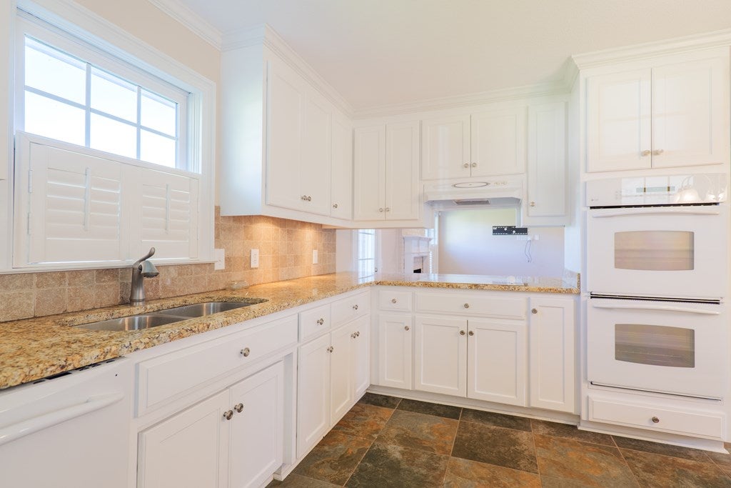 2904 Tara Road Valdosta, GA 31605 - Photo 16 of 37 Gallery Image 16
