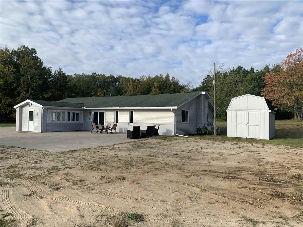951 East Clarence Road Harrison, MI 48625 - Photo 26 of 28 Gallery Image 26