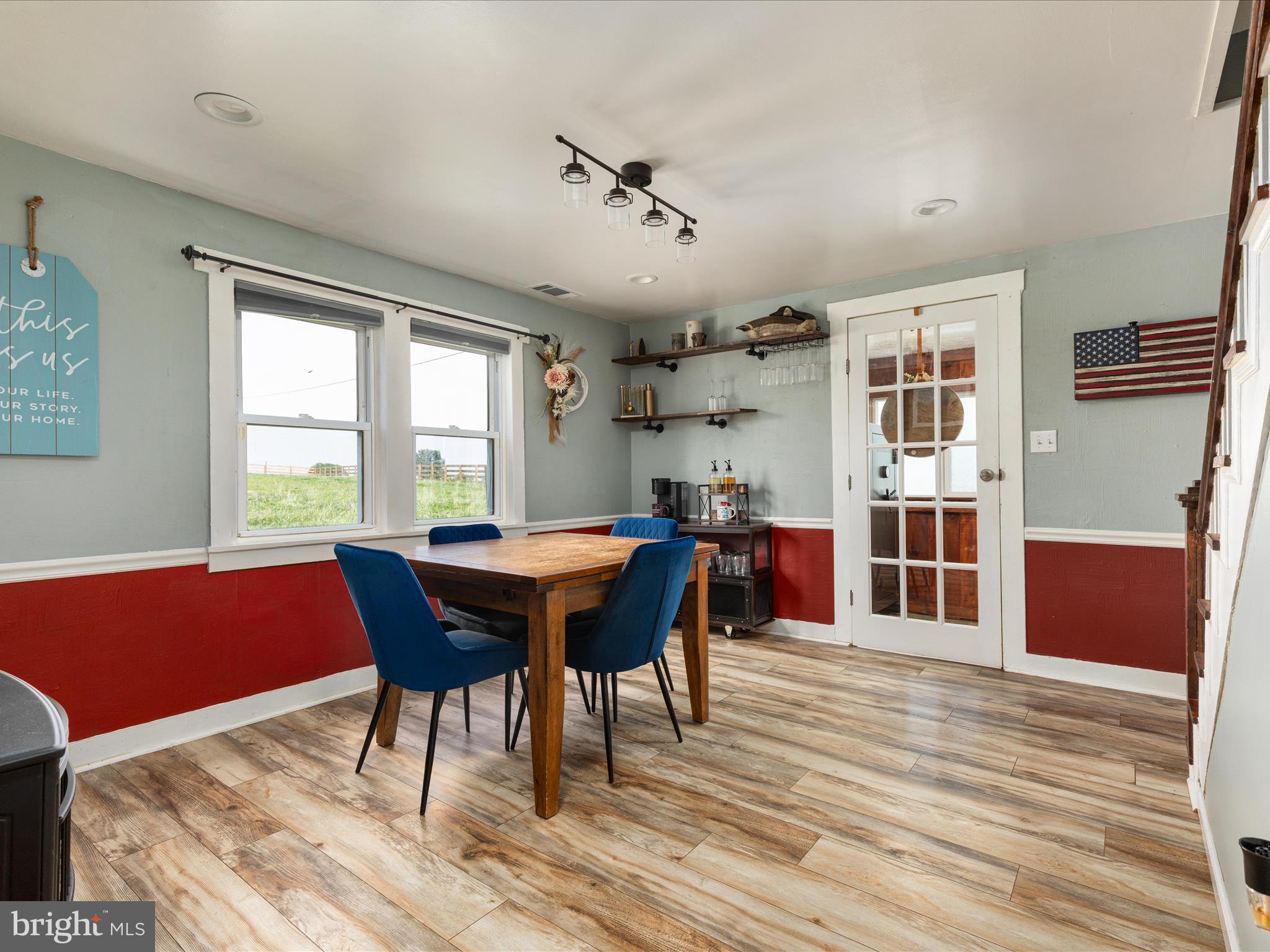 10399 South Middle Road Mount Jackson, VA 22842 - Photo 8 of 35 Dining