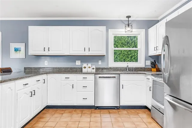 $619,000 | 22 Colonial Drive, Westerly, RI 02891