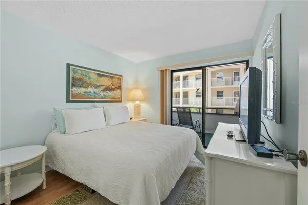 $439,000 | 1555 Tarpon Center Drive, Unit 156, Venice, FL 34285