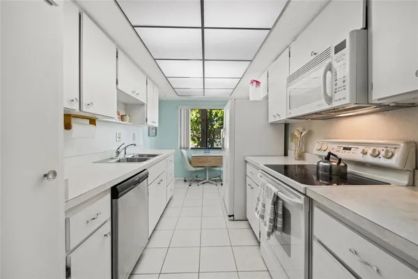 $439,000 | 1555 Tarpon Center Drive, Unit 156, Venice, FL 34285