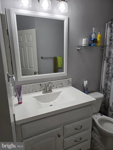 $2,000 | 5211 Stoney Meadows Drive, District Heights, MD 20747