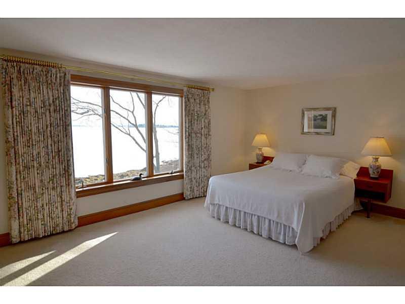 857 Princes Point Road Yarmouth, ME 04096 - Photo 22 of 31 Bedroom.