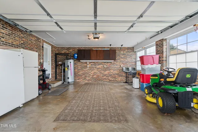 $389,900 | 178 Park Avenue West, Greeneville, TN 37745