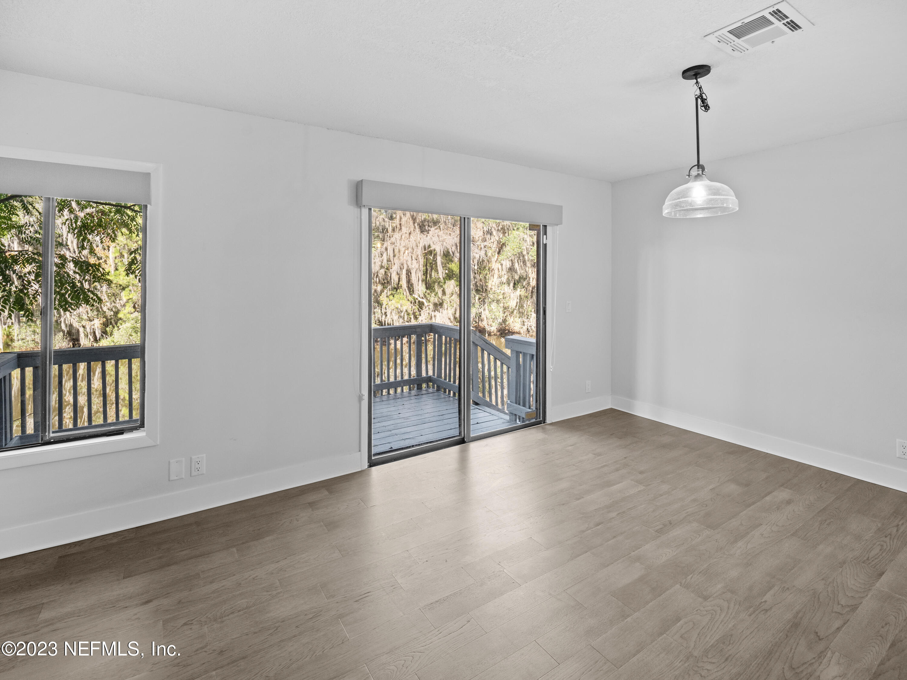 5494 Stanford Road Jacksonville, FL 32207 - Photo 8 of 23 Pou_StanfordRd_08