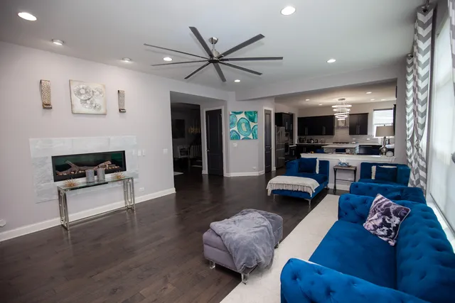 $889,000 | 1120 Ashley Lane, Inverness, IL 60010