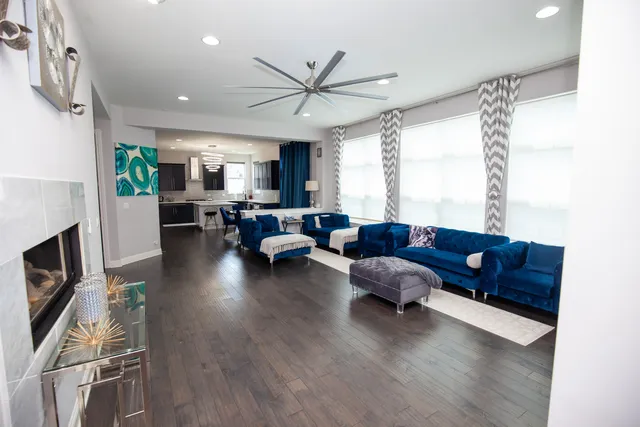 $889,000 | 1120 Ashley Lane, Inverness, IL 60010