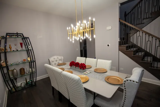 $889,000 | 1120 Ashley Lane, Inverness, IL 60010