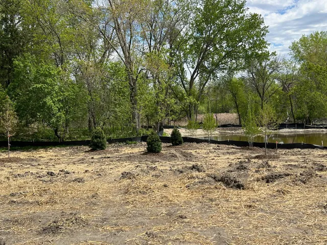 $275,000 | 6285 Duck Lake Road, Eden Prairie, MN 55346