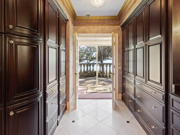 $2,900,000 | 721 West Miracle Strip Parkway, Mary Esther, FL 32569