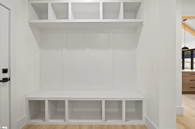 $749,900 | 125 East Peninsula Drive, Laurens, SC 29360