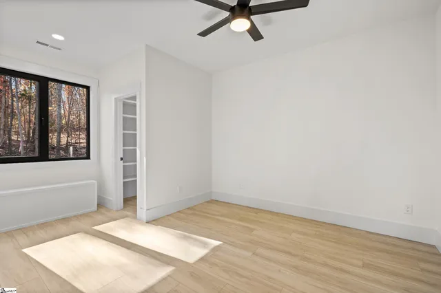 $749,900 | 125 East Peninsula Drive, Laurens, SC 29360