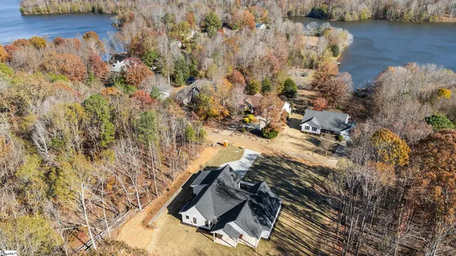 $749,900 | 125 East Peninsula Drive, Laurens, SC 29360