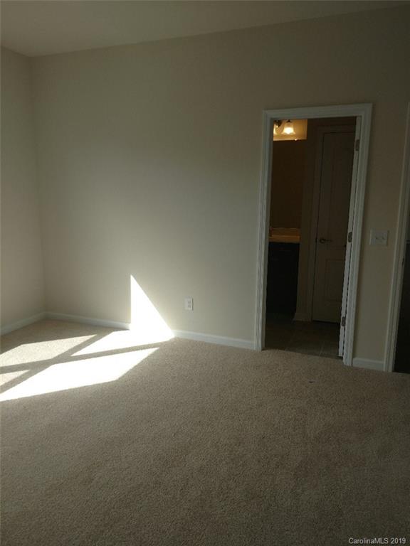 2035 Sugaree Commons Fort Mill, SC 29715 - Photo 4 of 17 Gallery Image 4