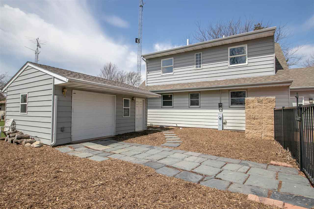 2893 Karr Road Belvidere, IL 61008 - Photo 22 of 25 a front view of a house