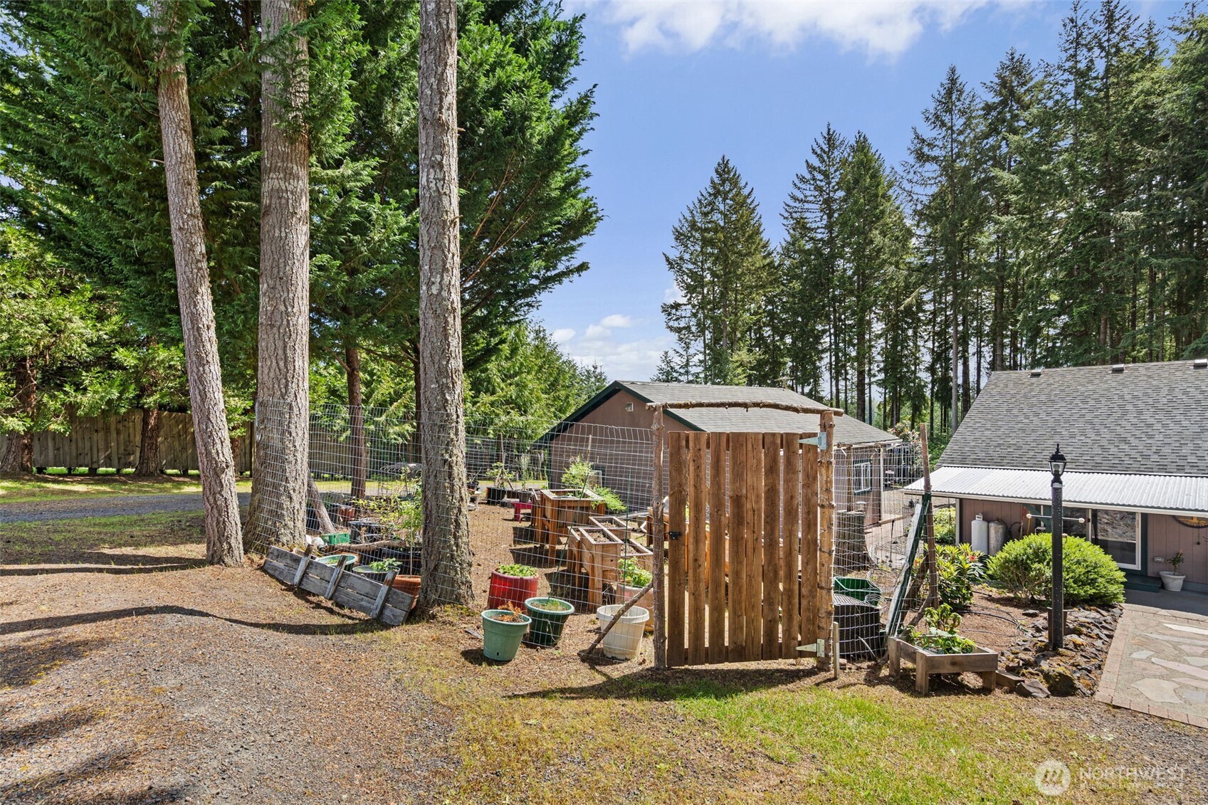 414 Chilvers Road, Unit D Chehalis, WA 98532 - Photo 23 of 37