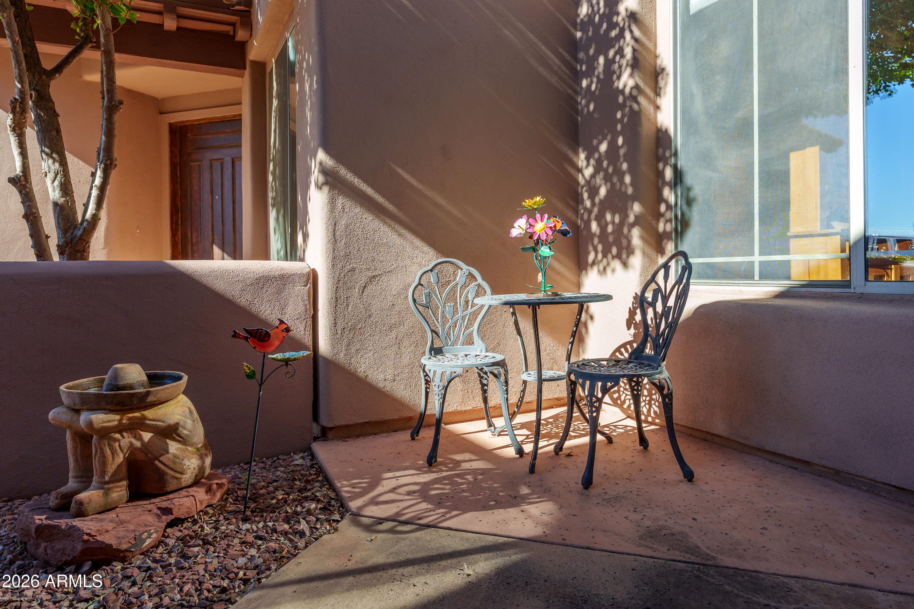 100 Rio Sinagua Sedona, AZ 86351 - Photo 8 of 43 a living room with furniture and a chandelier