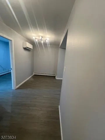 $2,500 | 21 Alva Street, Bloomfield, NJ 07003