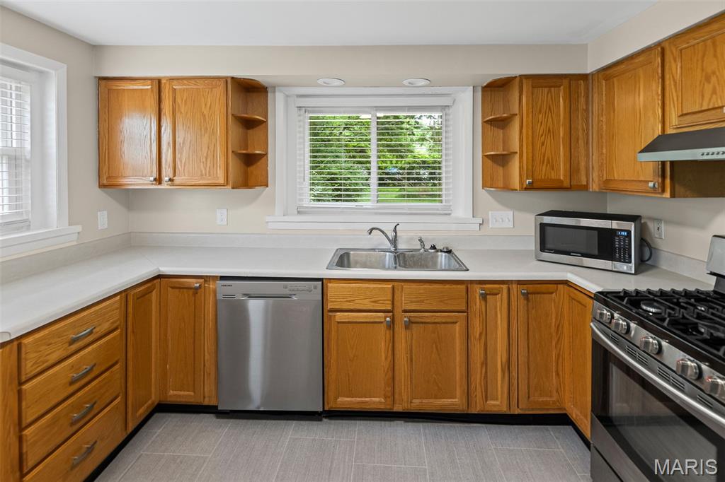 6446 Old Collinsville Road O'Fallon, IL 62269 - Photo 15 of 37 Gallery Image 15