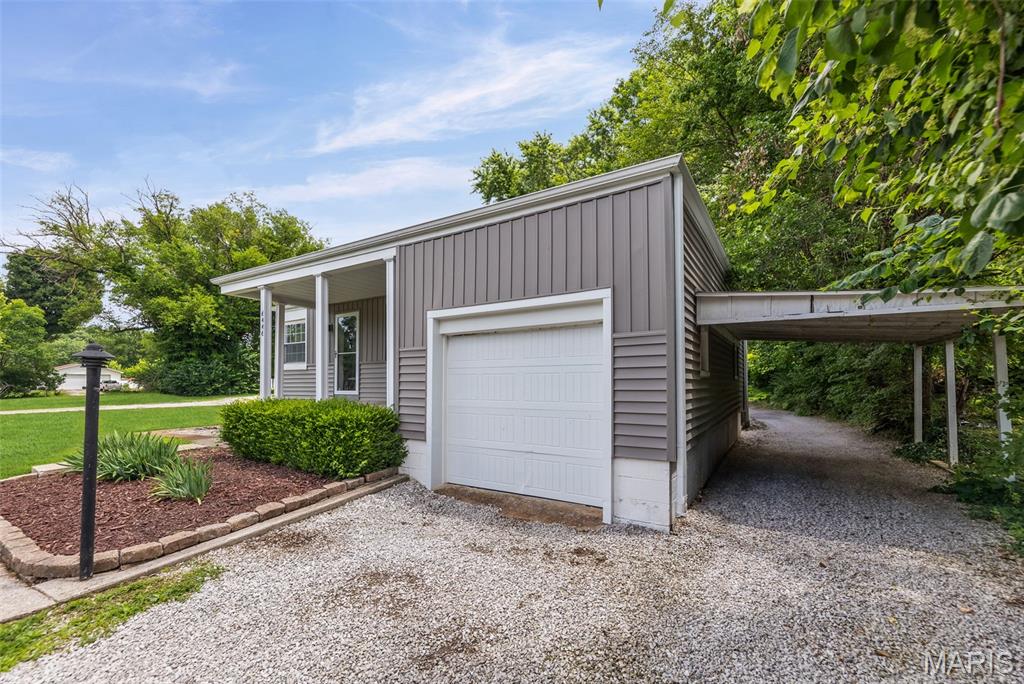 6446 Old Collinsville Road O'Fallon, IL 62269 - Photo 3 of 37 Gallery Image 3