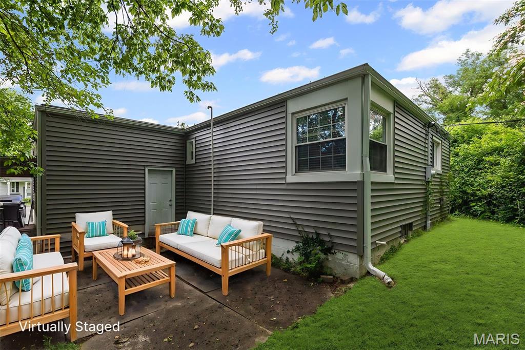 6446 Old Collinsville Road O'Fallon, IL 62269 - Photo 4 of 37 Gallery Image 4