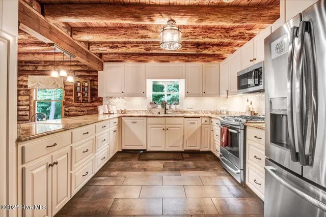 $550,000 | 2326 Highway 117, Faison, NC 28341