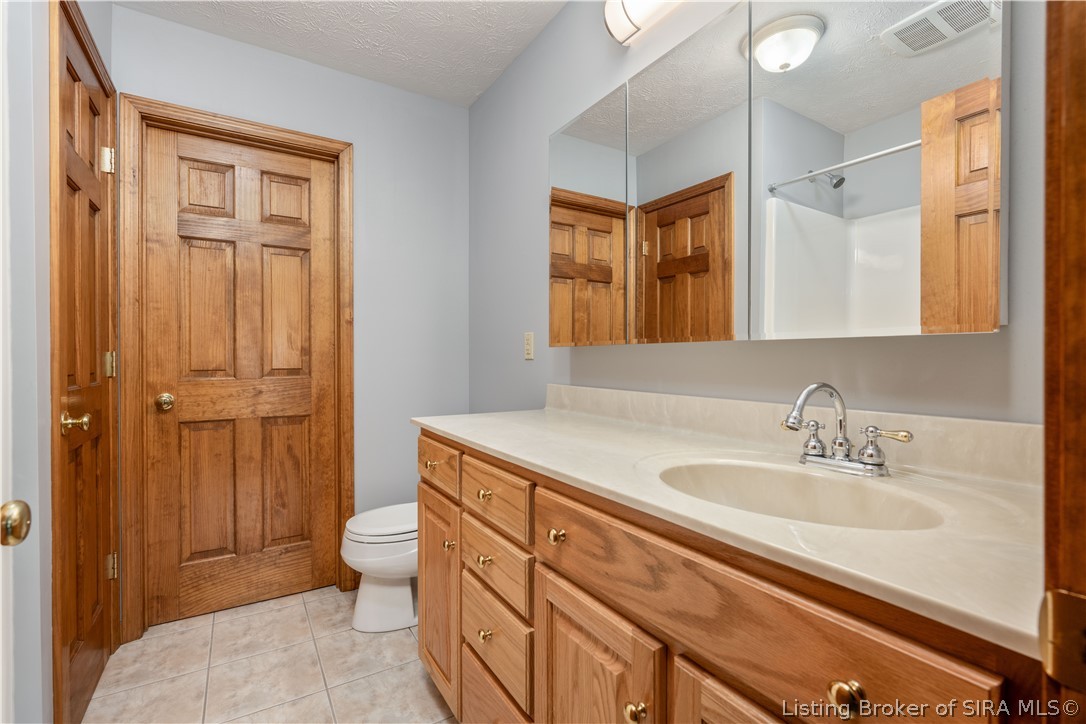 1101 Harvest Ridge Boulevard Memphis, IN 47143 - Photo 16 of 42