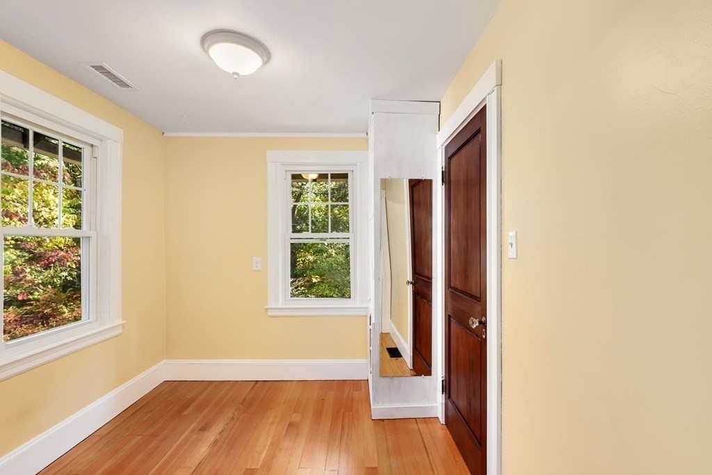 27 Valley Road Sharon, MA 02067 - Photo 17 of 34 Gallery Image 17