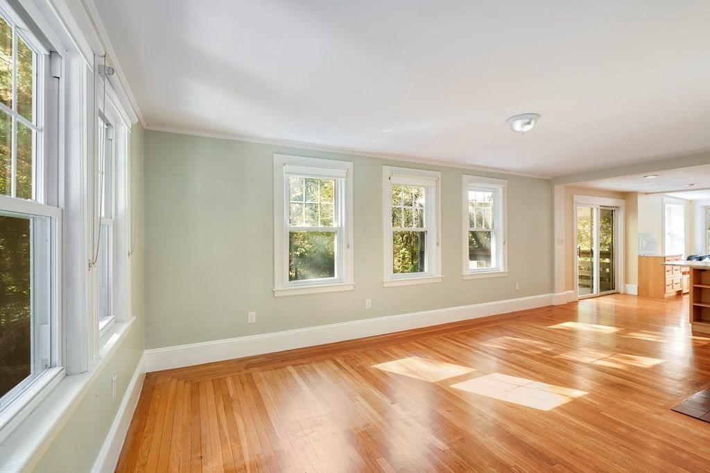 27 Valley Road Sharon, MA 02067 - Photo 9 of 34 Gallery Image 9