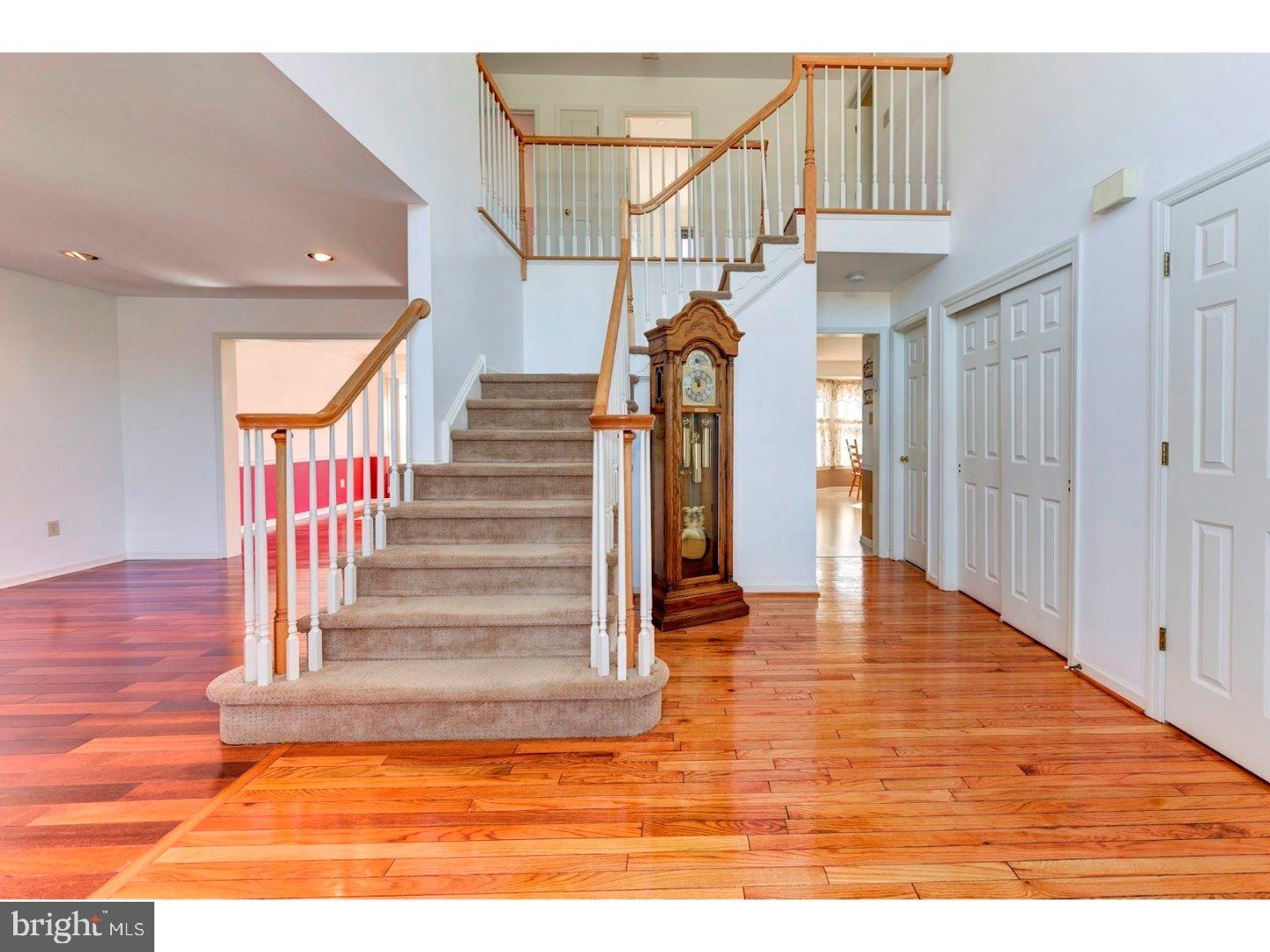 7 Abington Road Mount Laurel, NJ 08054 - Photo 2 of 25