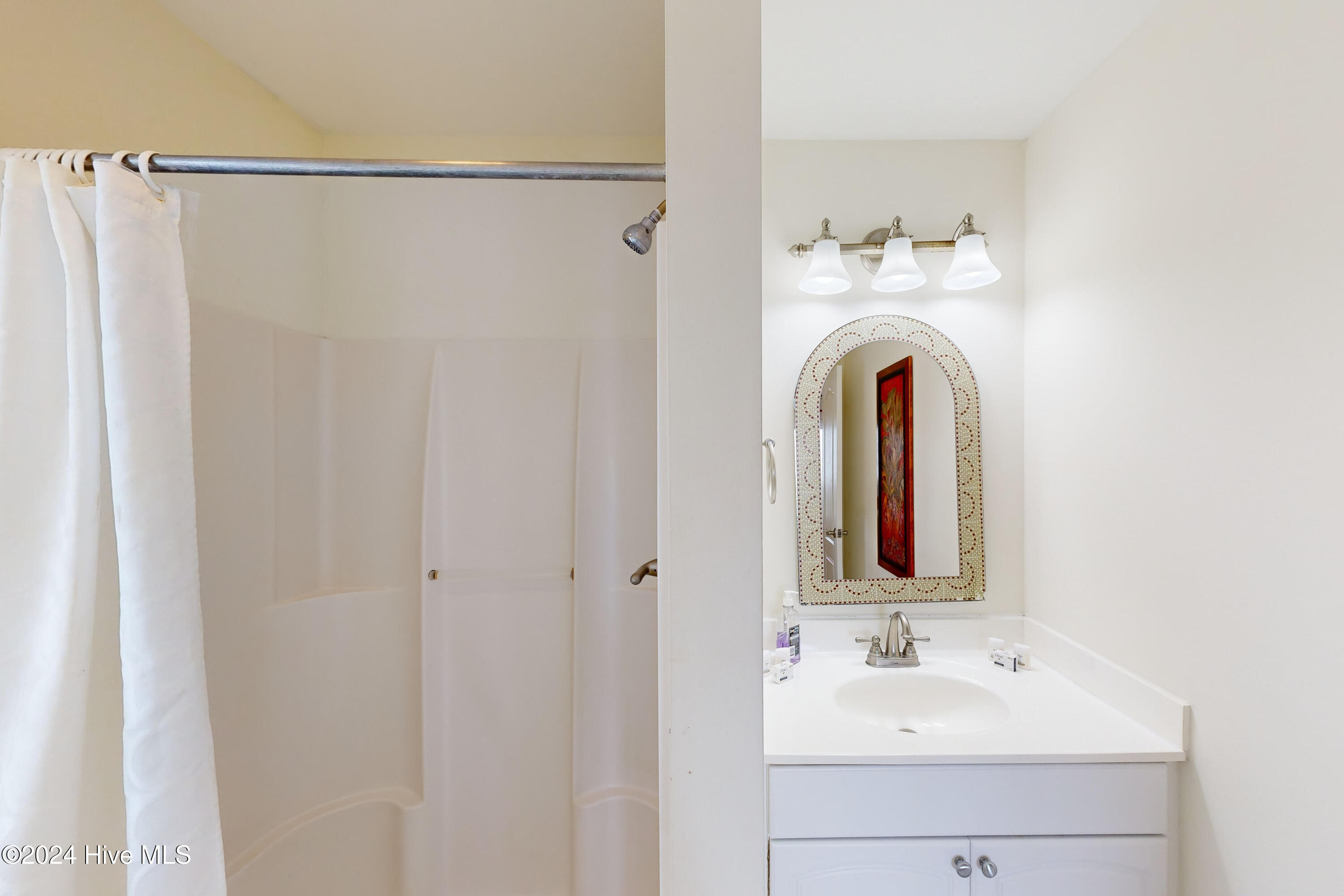 764 New River Inlet Road North Topsail Beach, NC 28460 - Photo 33 of 68 764 New River Inlet Road - Interiors - E